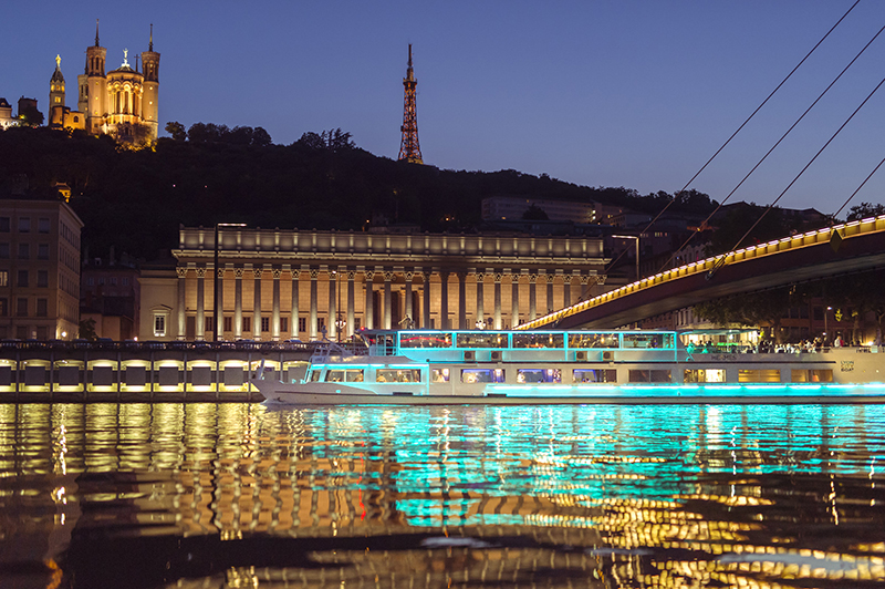 Dining-Cruise-Lyon-City-Boat-picture-lyon